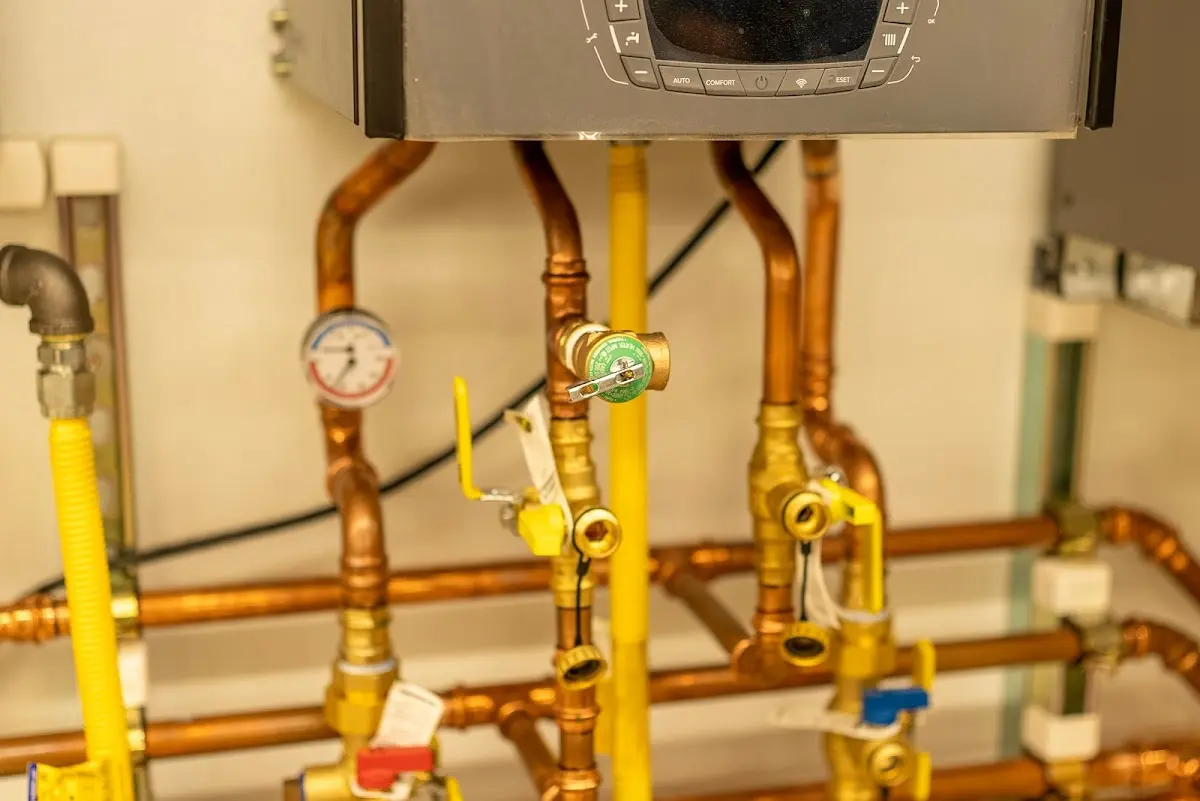 Licensed technician providing Slab Leak Repair for a homeowner in Lower Heidelberg